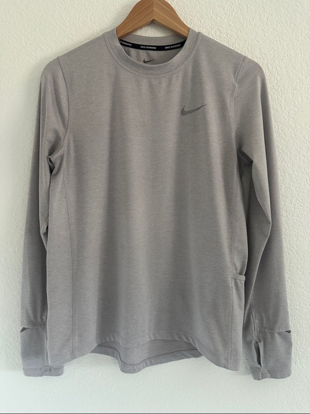 Nike Running DRI-FIT Element Crew Neck Long Sleeve Light Lavender Color - Small
